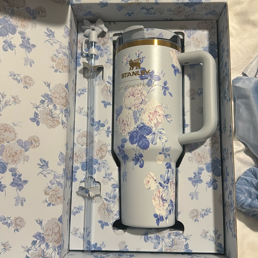 Loveshack x Stanley Everblooming 40oz